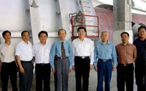 2004年9月17日，時任江西省人民政府副省長孫剛、九江市人民政府常務副市長李放視察江西亞東。