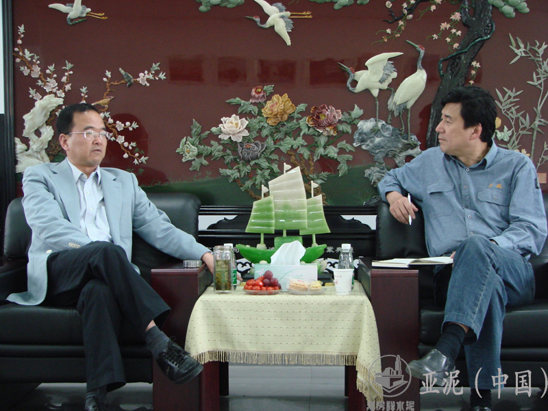 2009年4月17日，彭州市門書記與方履興總經理會談