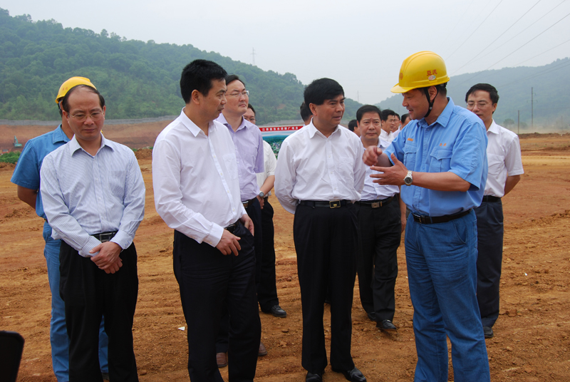 2011年6月3日，江西省副省長洪禮和一行視察江西亞東五、六期工地