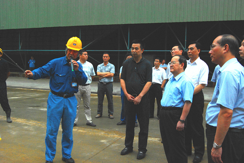 2013年9月23日，江西省省長鹿心社蒞臨江西亞東瑞昌二廠視察。